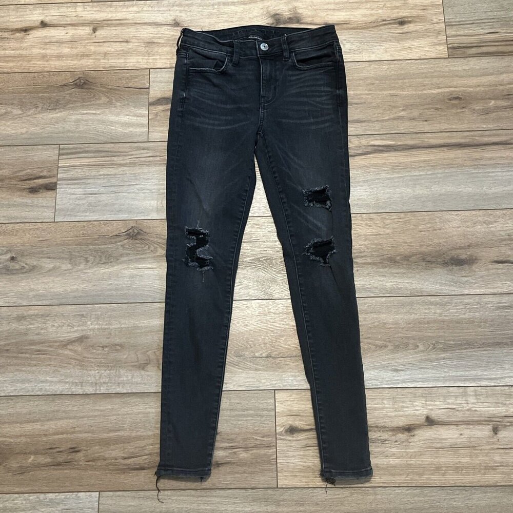 Women's American Eagle Jeans SZ 4 Regular Jegging Black Denim Stretch Distressed